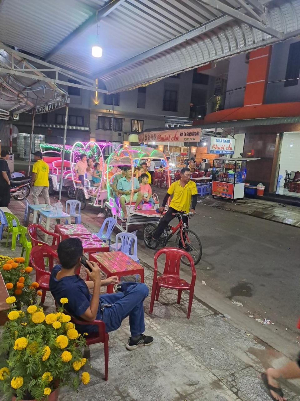 לינה וארוחת בוקר הא טיין Nha Nghi Nam Phuong מראה חיצוני תמונה